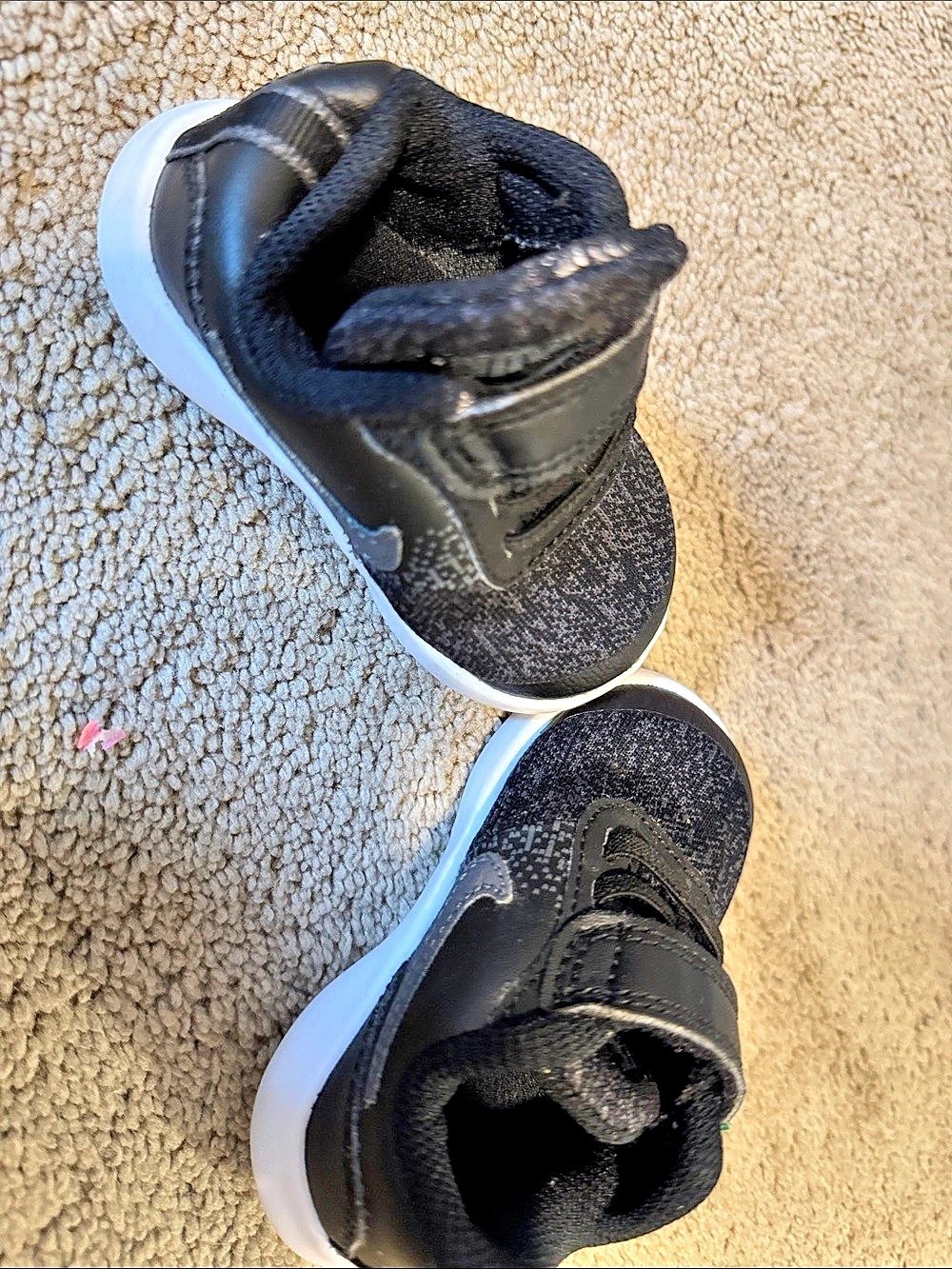 Nike Kids Black & White Sneakers Baby 3C